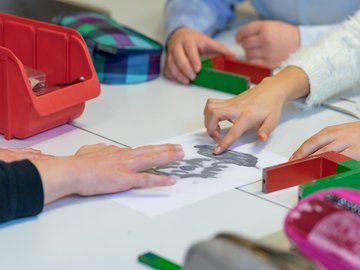 Im Lehr-Lern-Labor Physik an der PHKA. Foto: Roxane Fijean/PHKA