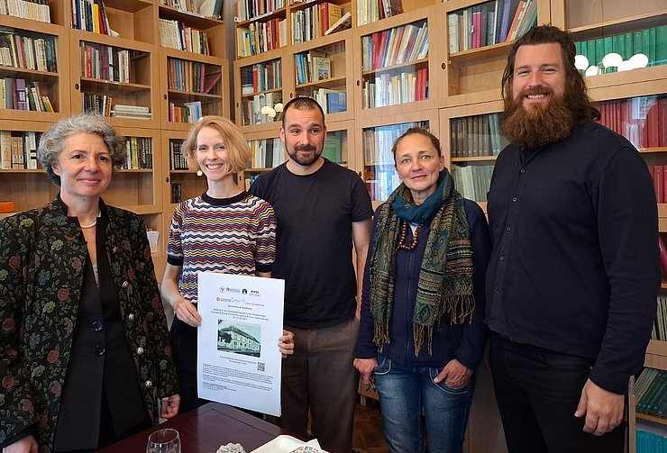 Von links nach rechts: Dr.in Liana Regina Iunesch, Dr.in Teresa Leonhard, Dr. Robert Pfützner, Dr.in Eveline Cioflec, Jun.-Prof. Dr. Sebastian Engelmann Von links nach rechts: Dr.in Liana Regina Iunesch, Dr.in Teresa Leonhard, Dr. Robert Pfützner, Dr.in Eveline Cioflec, Jun.-Prof. Dr. Sebastian Engelmann