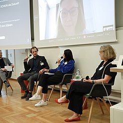 Podiumsdiskussion zur „Zukunft der Kultur in der Digitalität“. Foto: Sofia Vinnichenko/PHKA